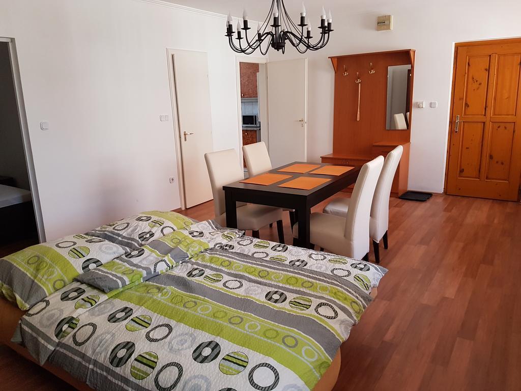 Apartman Kaszas Central Mosonmagyarovar Ngoại thất bức ảnh
