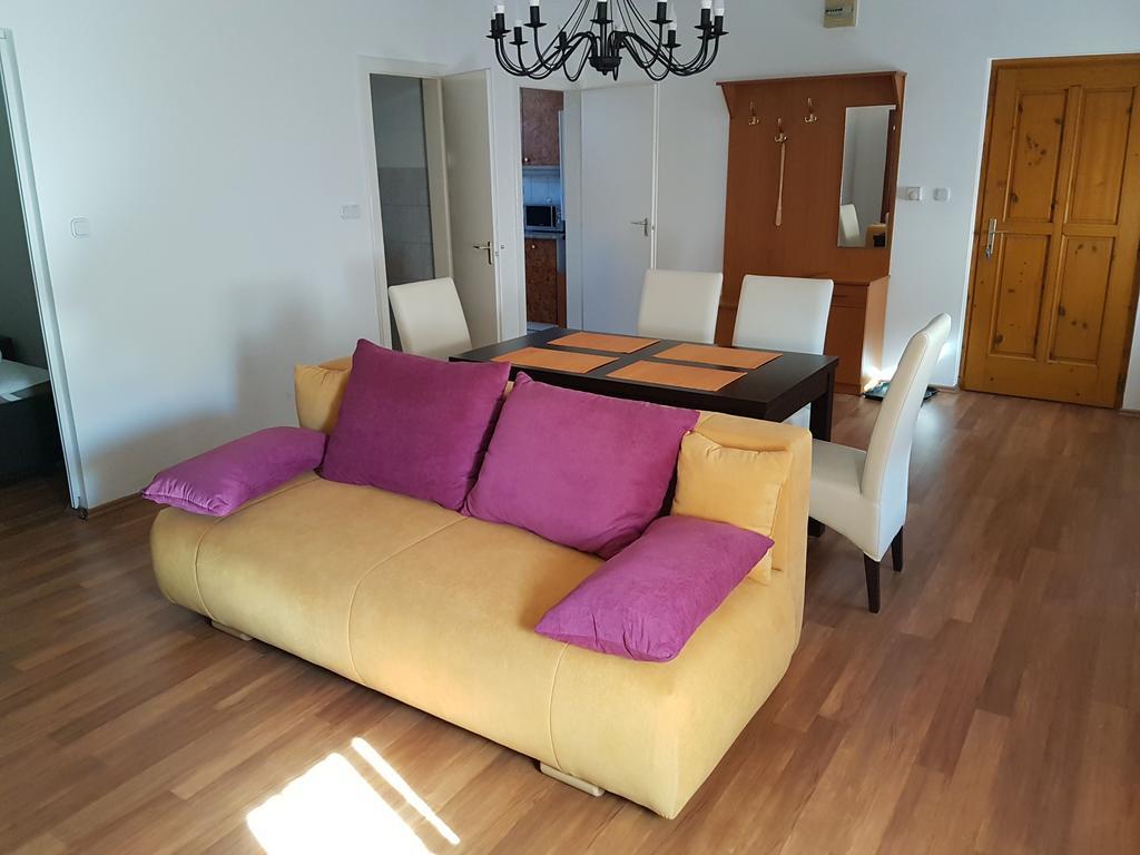 Apartman Kaszas Central Mosonmagyarovar Ngoại thất bức ảnh